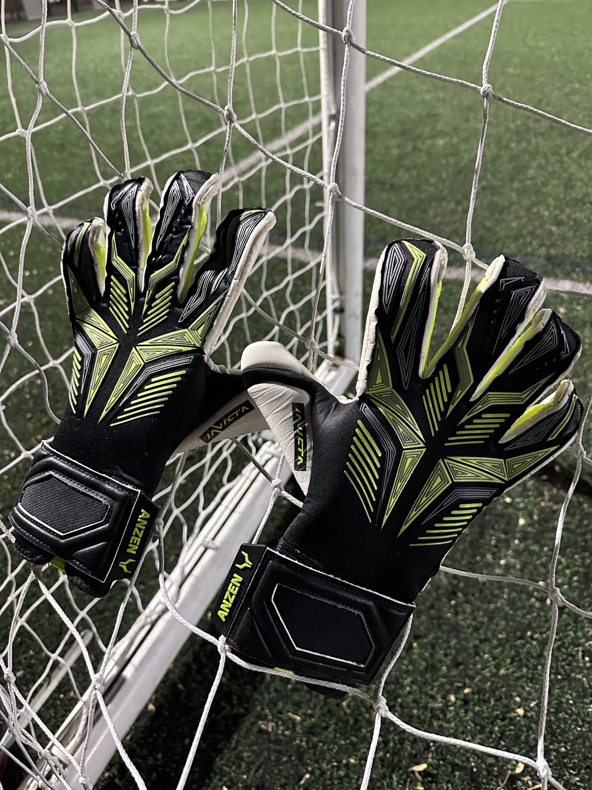 Invicta -Neon Recon - Image 3